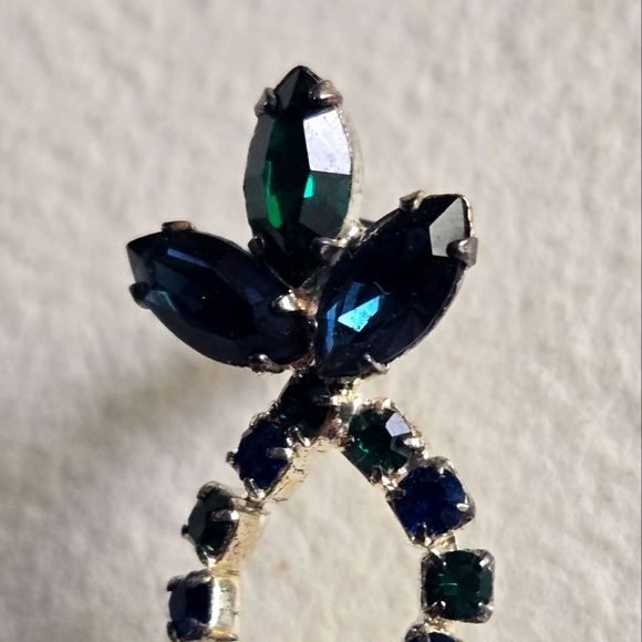 VTG💫Austrian Crystal Post Dangle Earrings - Picture 2 of 8